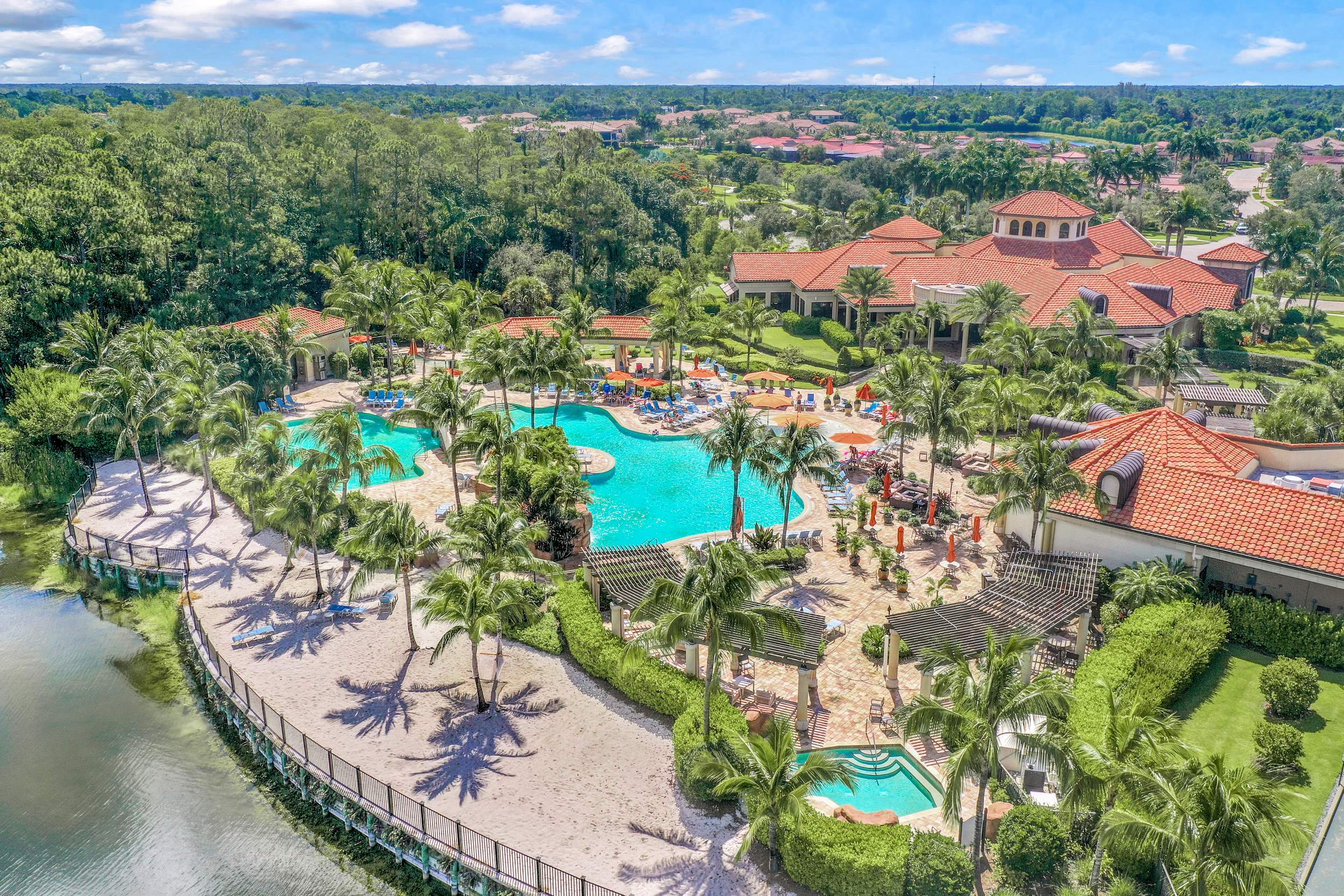 Treviso Bay pool