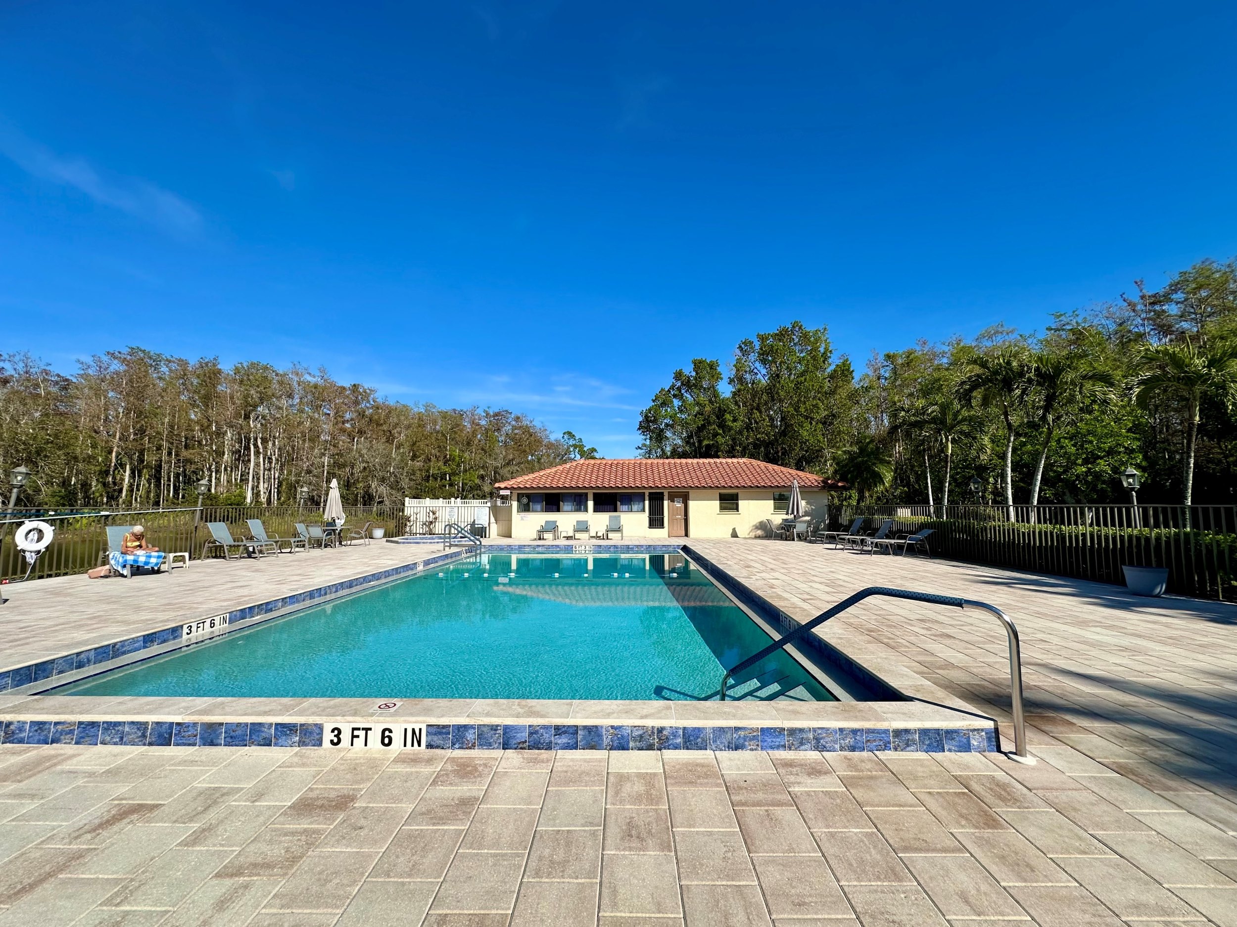 Cross Creek Country Club Pool