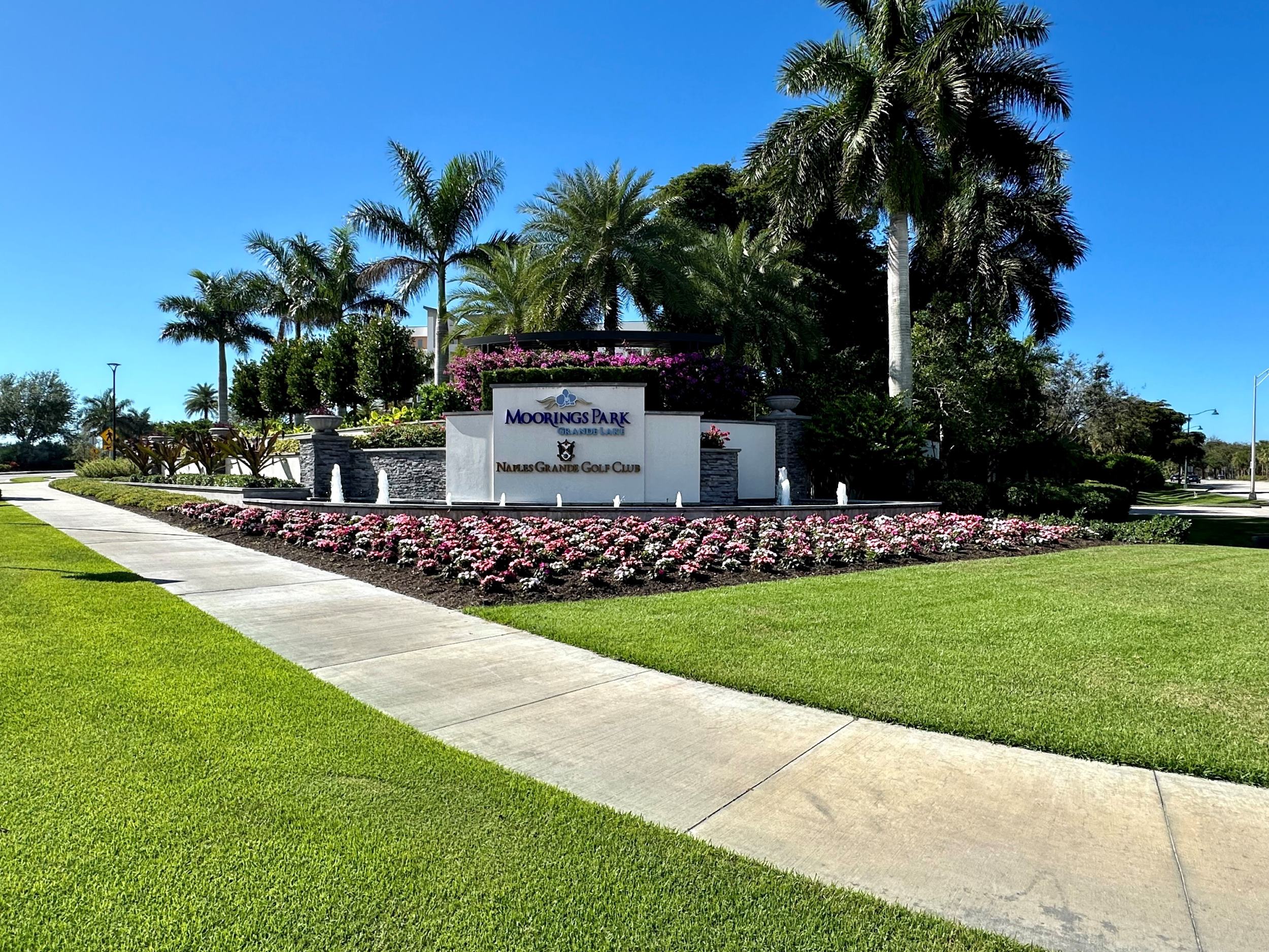 Moorings Park at Naples Grande