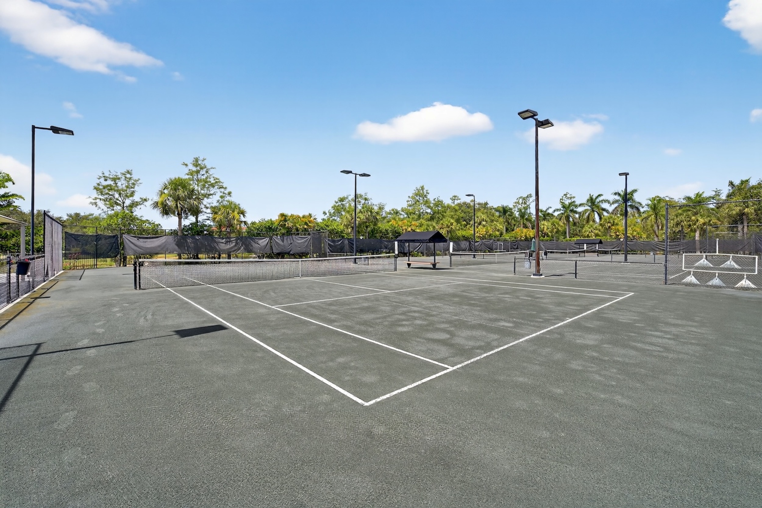 Naples Lakes Tennis Courts