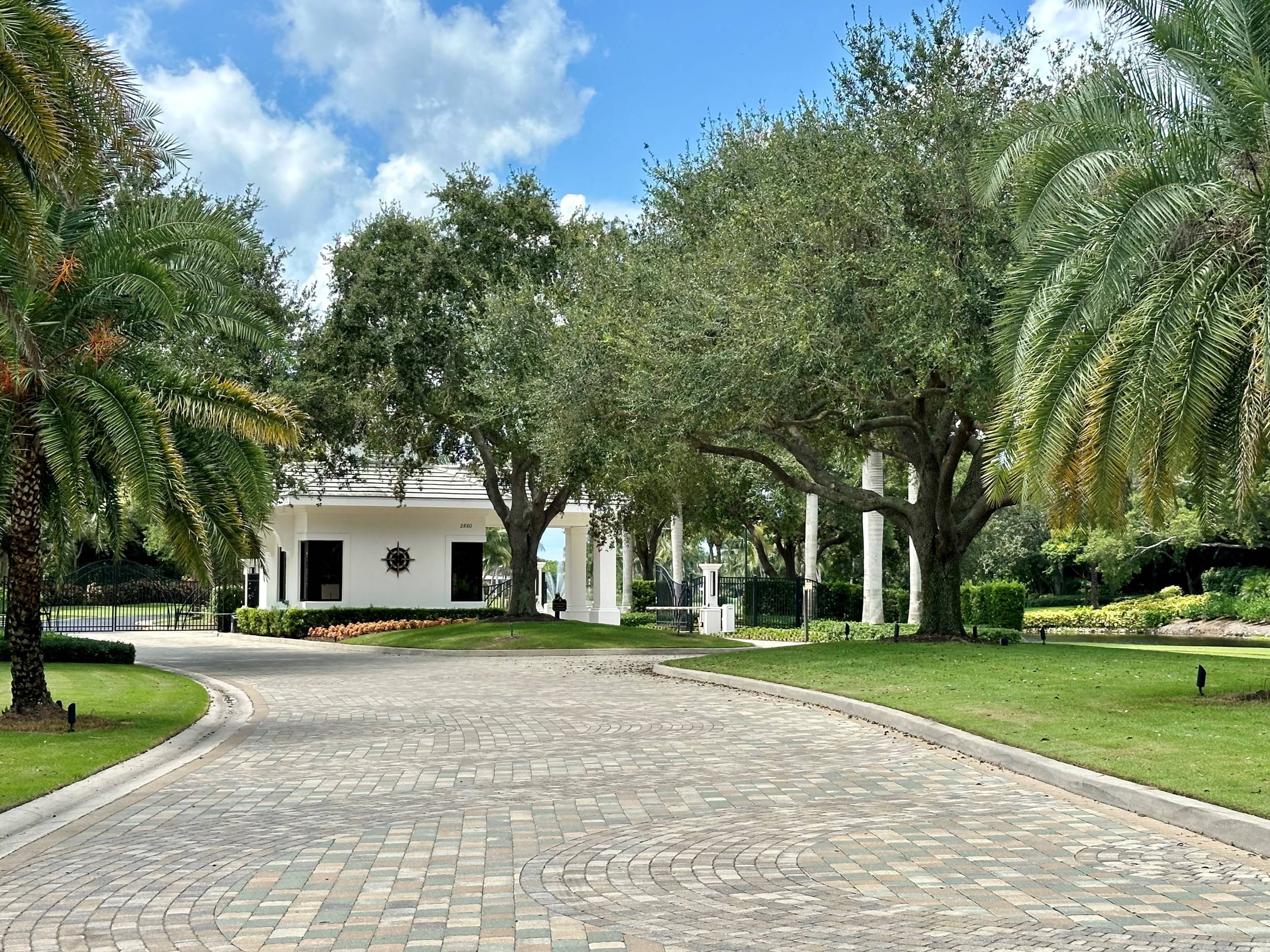 naples gated golf communities