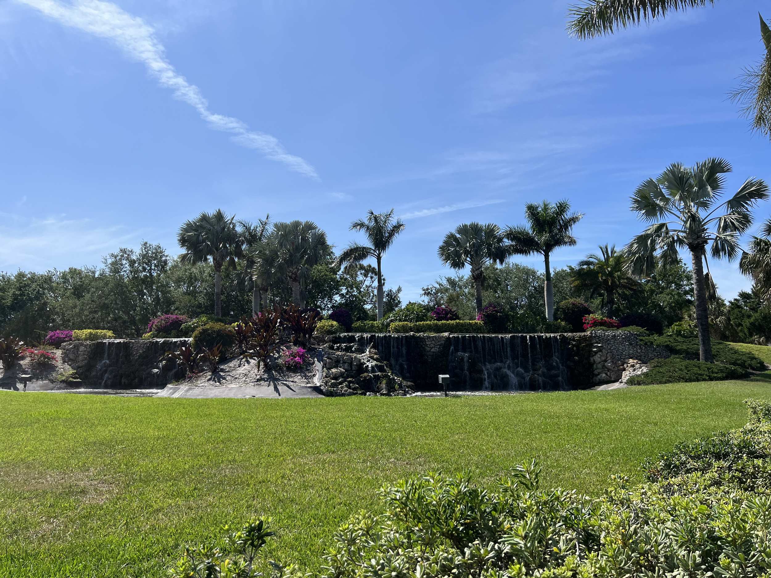 Calusa Lakes country club