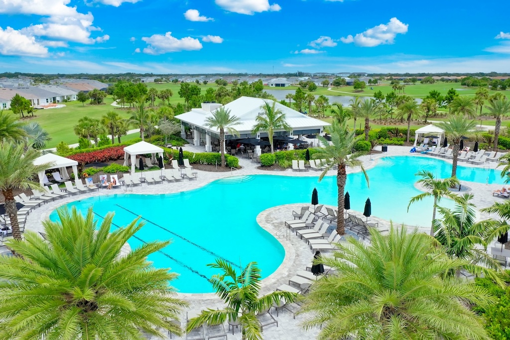 Lakewood Ranch Esplanade Pool