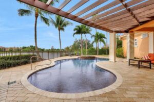 Luxury Naples Pool Home