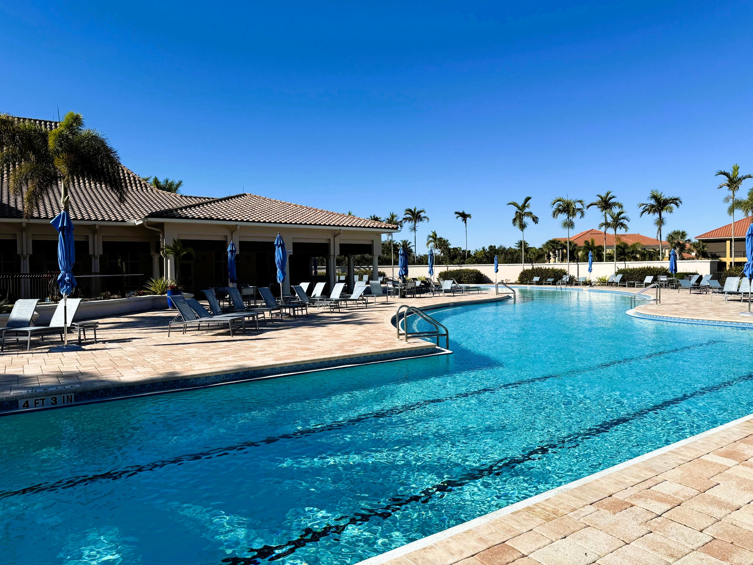 Plantation golf Club community Pool