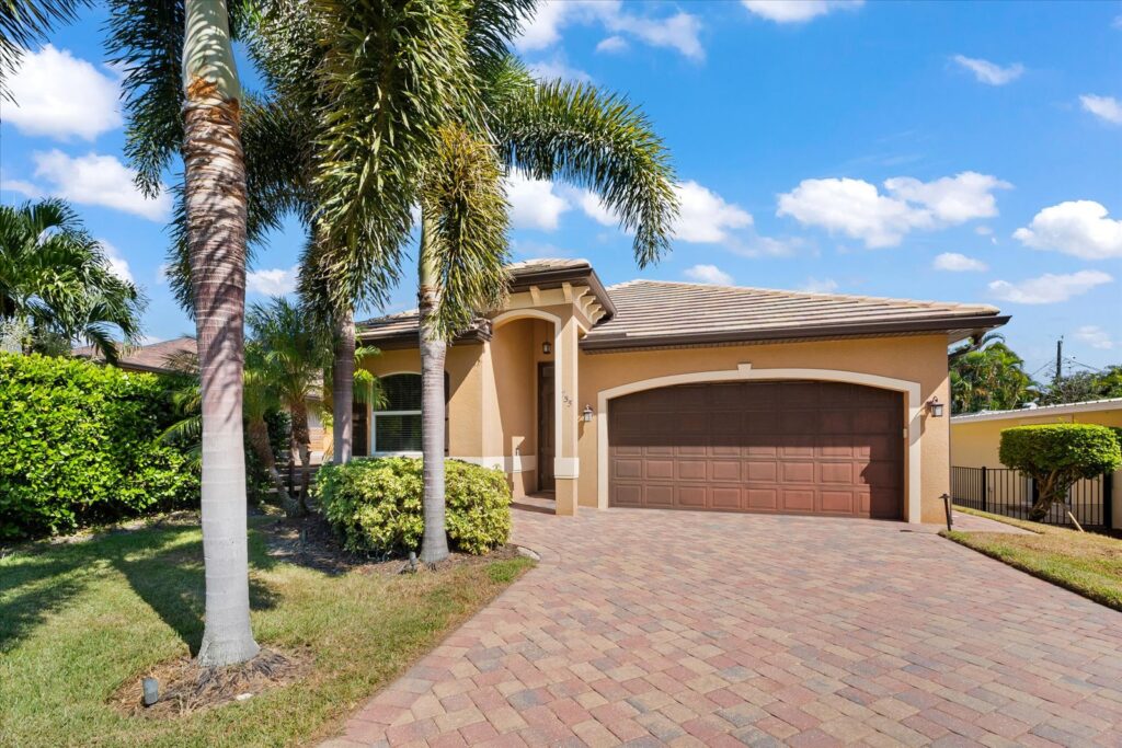 Naples Park Home