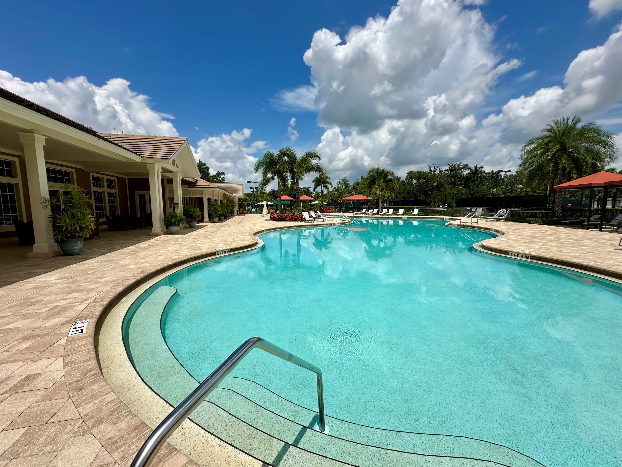 Verandah Country Club Pool