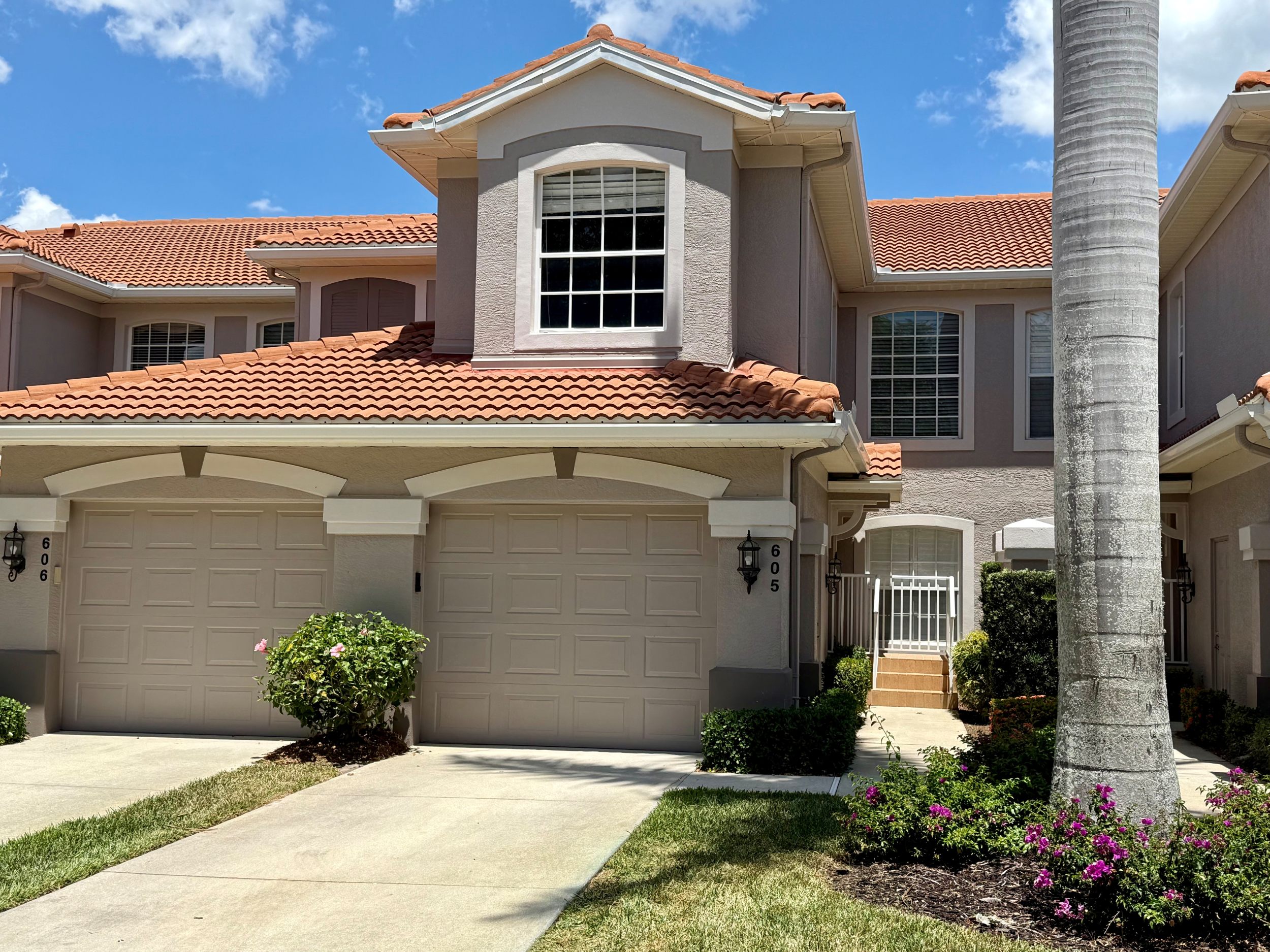 23570 Wisteria Pointe Dr. 605