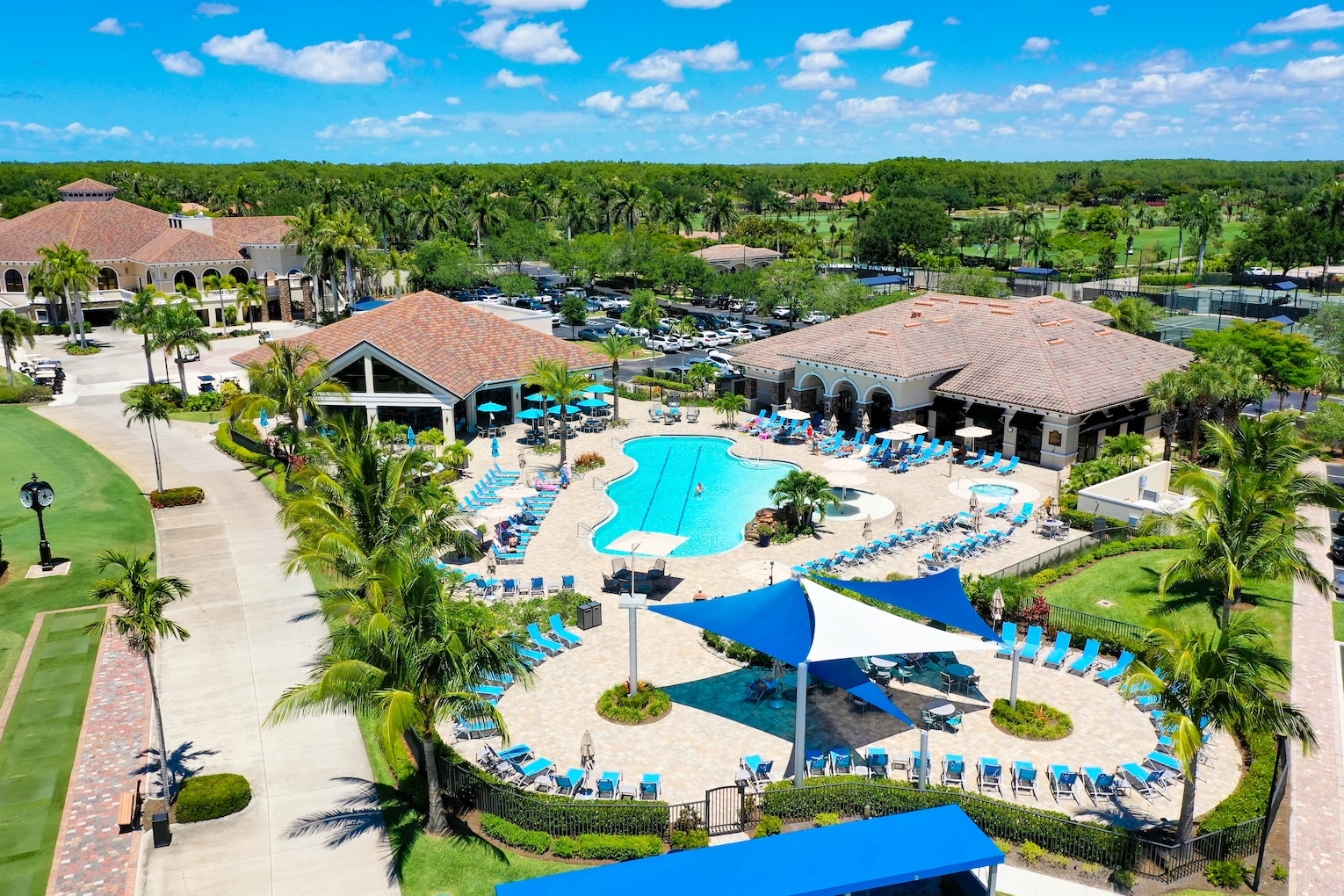 Heritage Bay Pool and amenities