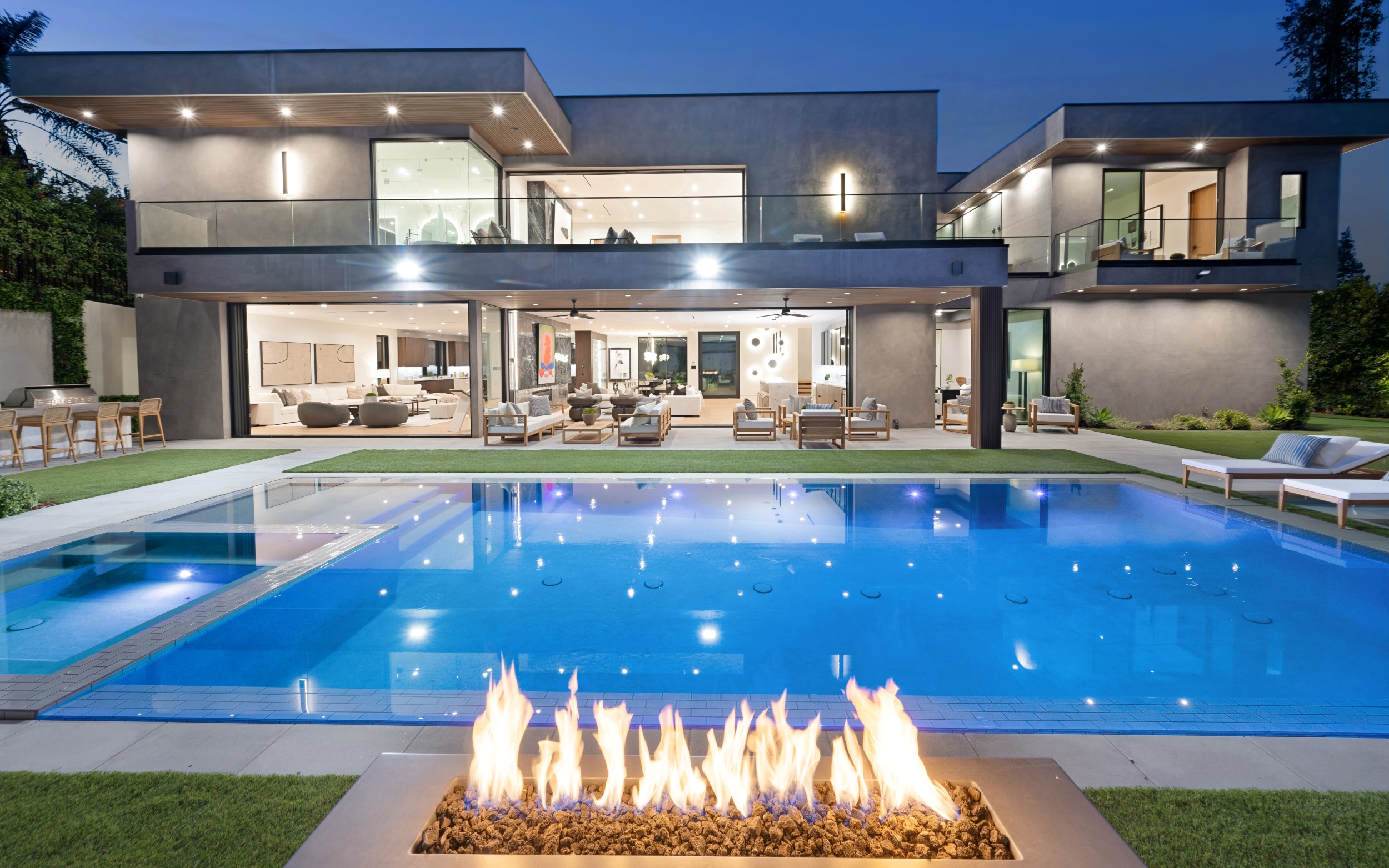 modern luxury home