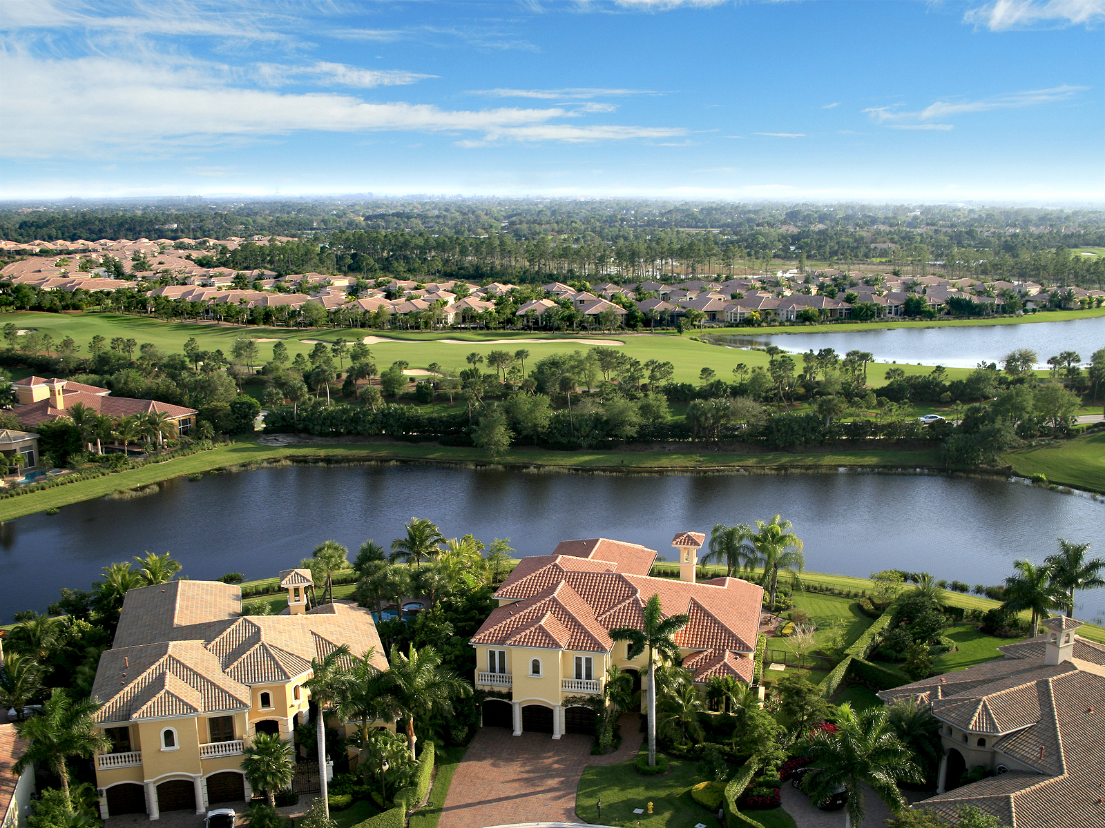 luxury golf properties