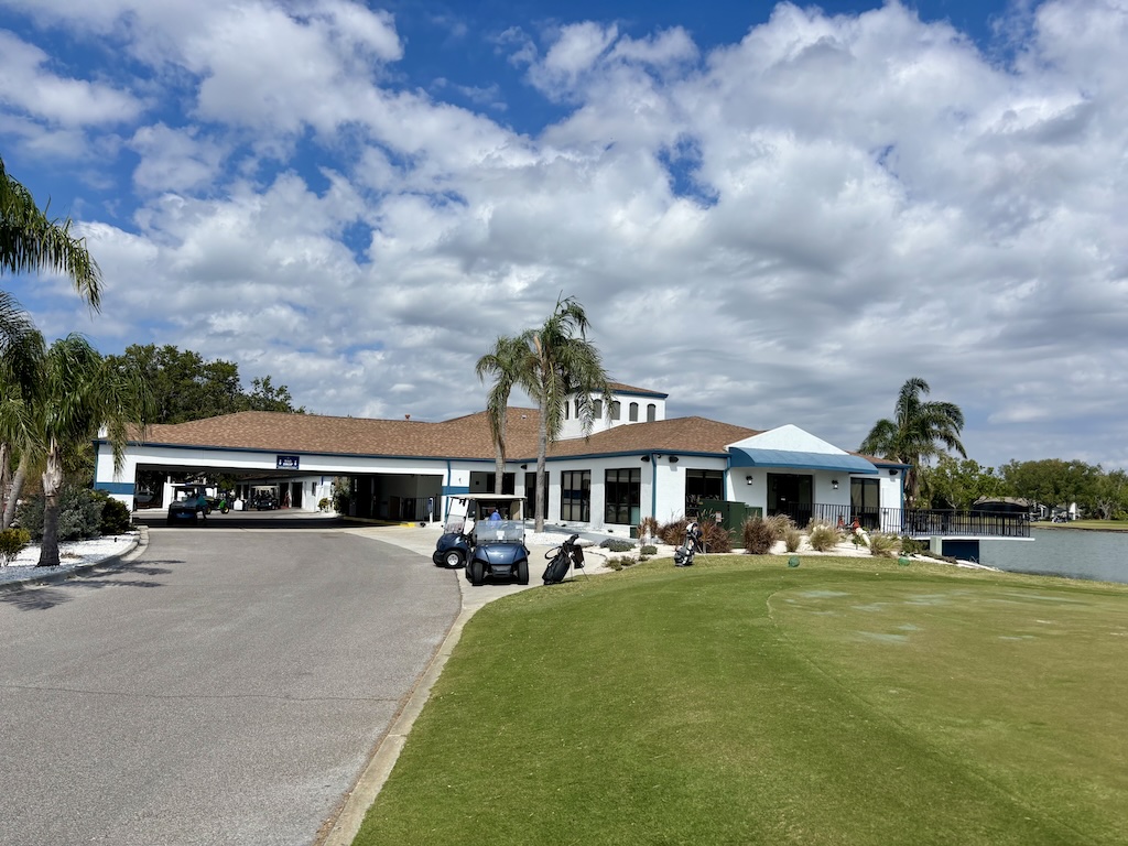 Serenoa club house