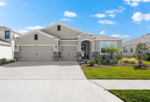 September Luxury Golf Community Trends for Sarasota area